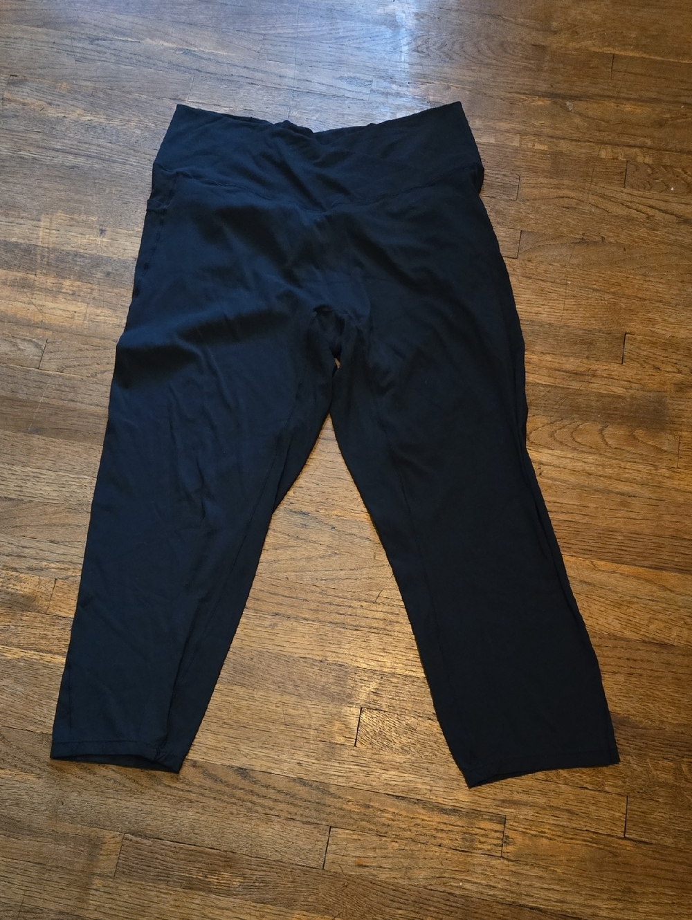 Softlyzer Crossover Black Cropped Pocket Plain Leggings Size XL
